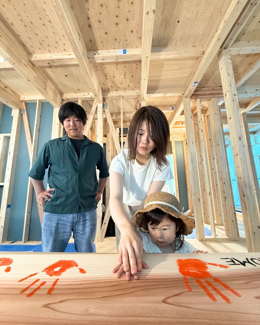 【上棟手形式】先日お客様にご協力いただき上棟手形式を行いました